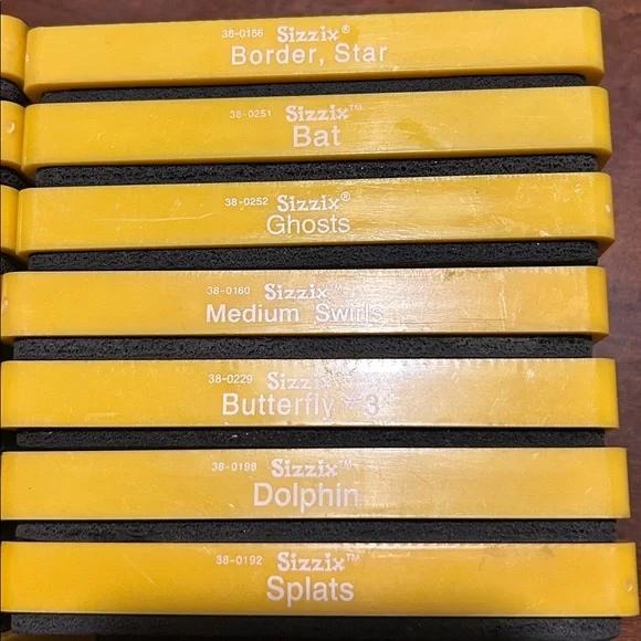 Sizzix Bundle of Yellow Dies - Picture 3 of 11